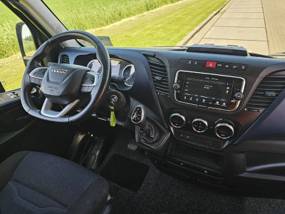 Iveco DAILY 35S18 L4H2 3.0Ltr Automaat foto 8
