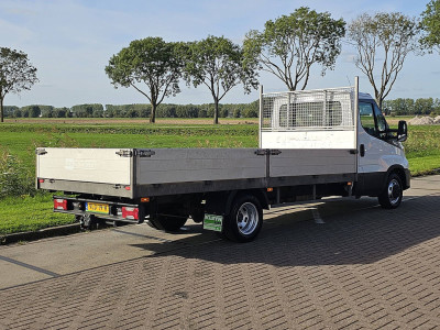 Iveco DAILY 40C18 3.0 ltr ac aut EURO6 foto 3