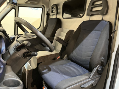 Iveco DAILY, 50C18 L3H3 180 PK Automaat Servicebus / Sortimo Inrichting / Fassi Kraan / GVW 5.200 KG / Luchtvering / Trekhaak 3500 KG / Euro 6 / Airco / Cruise Control / 220V. / Camera foto 17