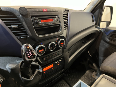 Iveco DAILY, 50C18 L3H3 180 PK Automaat Servicebus / Sortimo Inrichting / Fassi Kraan / GVW 5.200 KG / Luchtvering / Trekhaak 3500 KG / Euro 6 / Airco / Cruise Control / 220V. / Camera foto 18