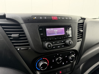 Iveco Daily 140PK Bakwagen+Laadklep | Airco | Camera | Cruise | 3-Zits | Betimmering foto 16
