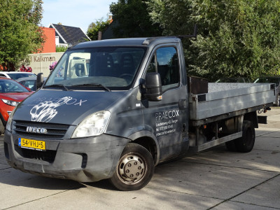 Iveco Daily 35C10 375 foto 2