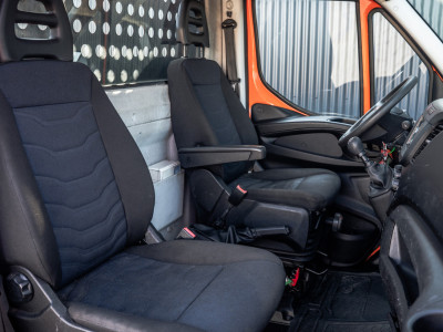 Iveco Daily 35C14 | 136 PK | N1 | Laadklep | 3.5T Trekhaak | Navi | Airco foto 12