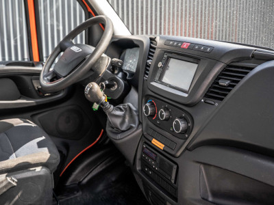 Iveco Daily 35C14 | 136 PK | N1 | Laadklep | 3.5T Trekhaak | Navi | Airco foto 2