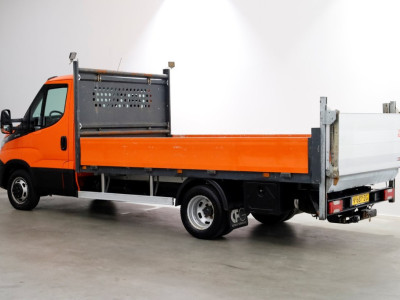 Iveco Daily 35C14 136pk E6 Open Laadbak met laadklep en trekhaak 3500kg 04-2019 foto 10