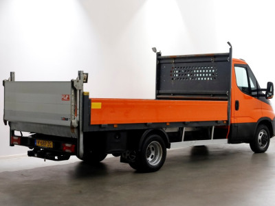 Iveco Daily 35C14 136pk E6 Open Laadbak met laadklep en trekhaak 3500kg 04-2019 foto 2