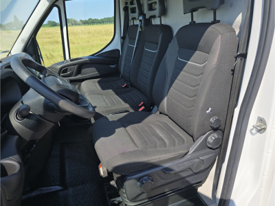 Iveco Daily 35C14V 2.3 410 H2 L4 H2 - 140 Pk - Euro 6 - Airco - Cruise Control 12