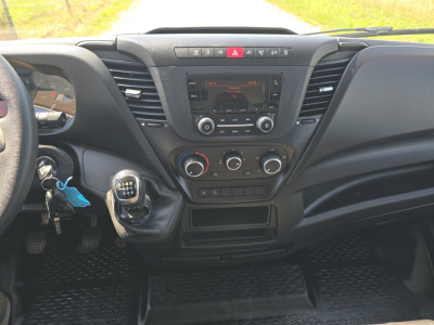 Iveco Daily 35C14V 2.3 410 H2 L4 H2 - 140 Pk - Euro 6 - Airco - Cruise Control 15