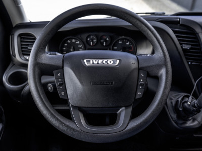 Iveco Daily 35C15 3.0L | Bakwagen met laadklep | Camera | CarPlay | Climate | Cruise | Euro 6 foto 18