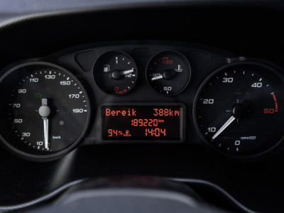 Iveco Daily 35C15 3.0L | Bakwagen met laadklep | Camera | CarPlay | Climate | Cruise | Euro 6 foto 19