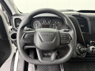 Iveco Daily 35C16 3.0L Bakwagen+Laadklep | Dakspoiler | Airco | Cruise | 3-Zits foto 14