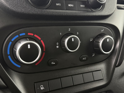 Iveco Daily 35C16 3.0L Bakwagen+Laadklep | Dakspoiler | Airco | Cruise | 3-Zits foto 18