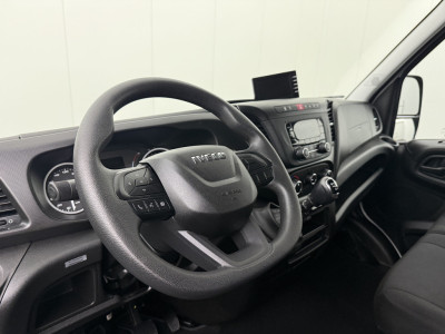 Iveco Daily 35C16 Bakwagen+Laadklep | 14000 Kmst !!! | Nieuwstaat | Airco | Camera | 3-Zits foto 14