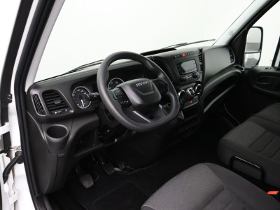 Iveco Daily 35C16 Bakwagen+Laadklep | Airco | 3-Persoons | 750Kg Laadklep foto 3