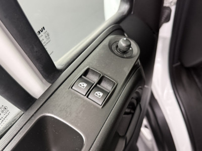Iveco Daily 35C16 Bakwagen+Laadklep | Airco | 3-Zits | Camera foto 8