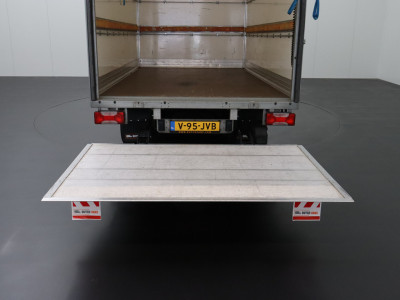 Iveco Daily 35C16 Bakwagen+Laadklep | Dakspoiler | Airco | Cruise | 3-Persoons foto 5
