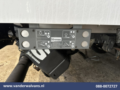 Iveco Daily 35C16H 157pk Bakwagen Laadklep Dubbel Lucht Euro6 Airco | 1010kg laadvermogen Bijrijdersbank foto 11