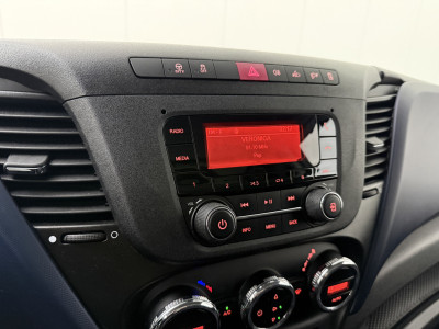 Iveco Daily 35C16 Hi-Matic Automaat Bakwagen+Laadklep | Airco | Cruise | 3-Zits foto 16