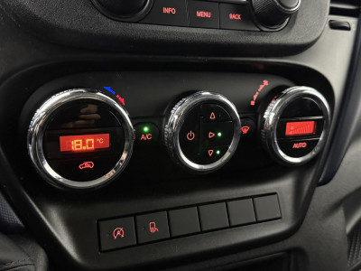 Iveco Daily 35C16 Hi-Matic Automaat Bakwagen+Laadklep | Airco | Cruise | 3-Zits foto 17