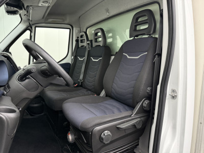 Iveco Daily 35C16 Hi-Matic Automaat Bakwagen+Laadklep | Airco | Cruise | 3-Zits foto 18