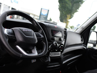 Iveco Daily 35C16V 2.3 352 H2 Edition Camera, Cruise, Airco, 3500kg Trekhaak, LED, Clima ,Radio, 160pk, Uniek! foto 2