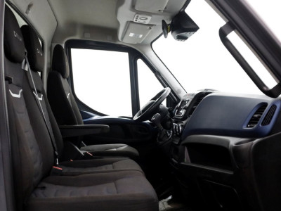 Iveco Daily 35C18 3.0 180pk HiMatic Automaat 3-Zijdige Kipper Trekhaak 3500kg 10-2021 foto 3