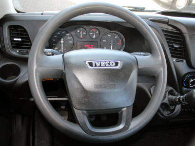 Iveco Daily 35C18 3.0 375 Open Laadbak Dubbellucht Trekhaak foto 6