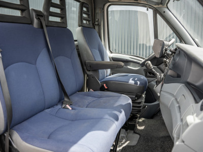 Iveco Daily 35C18 3.0L | 180 PK | 10Ton | N1 | Airco | 3-Zits | 1e Eigenaar | Trekhaak 12