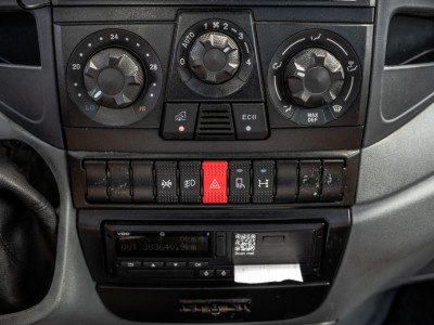 Iveco Daily 35C18 3.0L | 180 PK | 10Ton | N1 | Airco | 3-Zits | 1e Eigenaar | Trekhaak 16