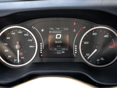 Iveco Daily 35C18 | 3.0L | 180 PK | Bakwagen met laadklep | Zijdeur | Automaat | N1 | Cruise | Airco 14