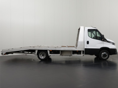 Iveco Daily 35C18 3.0Ltr Hi-Matic Automaat Oprijwagen | 3500Kg Trekhaak | Navigatie | Multimedia | Trekhaak foto 13
