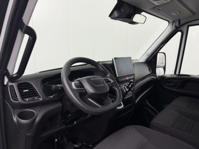 Iveco Daily 35C18 3.0Ltr Hi-Matic Automaat Oprijwagen | 3500Kg Trekhaak | Navigatie | Multimedia | Trekhaak foto 3