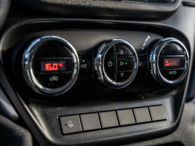 Iveco Daily 35C18 | Bakwagen met laadklep | N1 | Automaat | Trekhaak | Cruise | 180PK | Euro 6 | Climatronic | foto 41