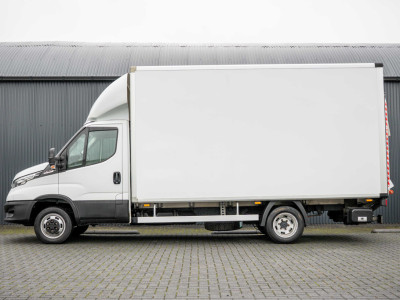 Iveco Daily 35C18 | Bakwagen met laadklep | N1 | Automaat | Trekhaak | Cruise | 180PK | Euro 6 | Climatronic | foto 9