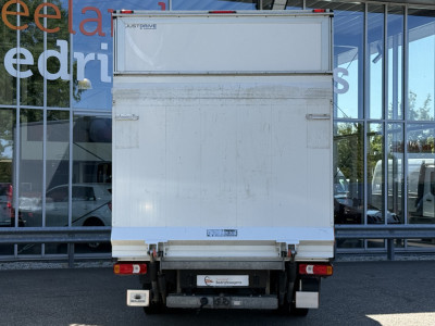Iveco Daily 35C18H 3.0 Bakwagen met laadklep | Zijdeur | Trekhaak | Dubbel lucht | Navi | Cruisec. | LED 4