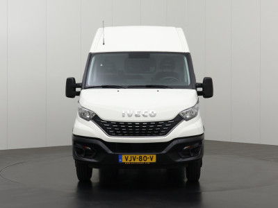 Iveco Daily 35C18HV 3.0Ltr Hi-Matic Automaat L2H2 | 3500Kg Trekhaak | Navigatie | Camera | 3-Zits | Betimmering | Airco | Cruise foto 19