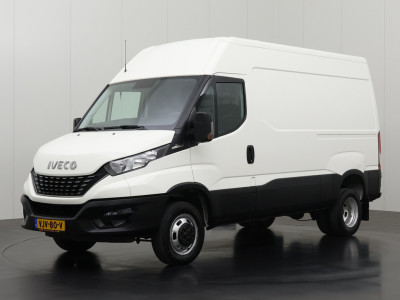 Iveco Daily 35C18HV 3.0Ltr Hi-Matic Automaat L2H2 | 3500Kg Trekhaak | Navigatie | Camera | 3-Zits | Betimmering | Airco | Cruise foto 13
