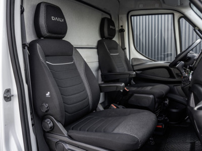 Iveco Daily 35C18 | NW Model | Bakwagen met Laadklep | Automaat | LED | Navi | 3.5T Trekhaak | Climate | Cruise | Euro 6 foto 15