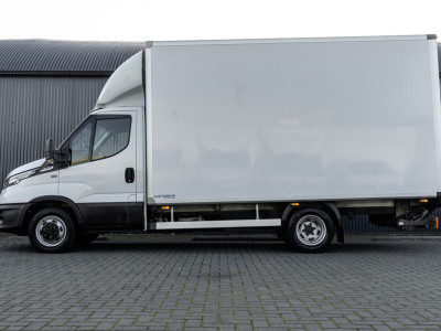 Iveco Daily 35C18 | NW Model | Bakwagen met Laadklep | Automaat | LED | Navi | 3.5T Trekhaak | Climate | Cruise | Euro 6 foto 5
