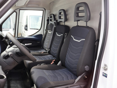 Iveco Daily 35C18V 3.0 L2 H2 Hi-Matic foto 2