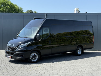 Iveco Daily 35C21 3.0 210 PK AUTOMAAT L3H2 N1 / MOTORSPORT INRICHTING / LUIFEL / LUCHTSLANG / DUBBEL LUCHT / 3-ZITS foto 2