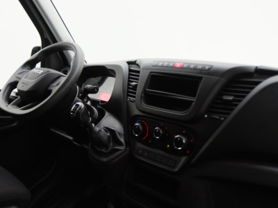 Iveco Daily 35S12V 2.3 L2H1 foto 6