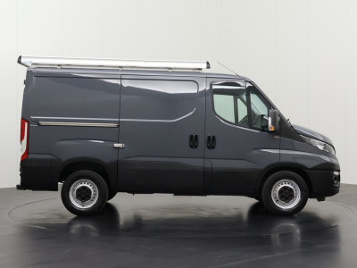 Iveco Daily 35S13 Automaat L1H1 Imperiaal | Navigatie | Camera | Airco | 3-Zits | Betimmering foto 13