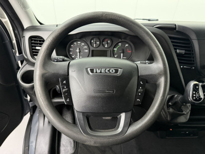 Iveco Daily 35S13 Automaat L1H1 Imperiaal | Navigatie | Camera | Airco | 3-Zits | Betimmering foto 15