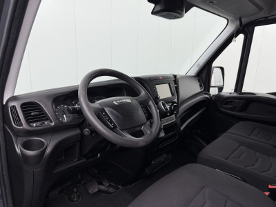 Iveco Daily 35S13 Automaat L1H1 Imperiaal | Navigatie | Camera | Airco | 3-Zits | Betimmering foto 3