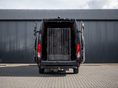 Iveco Daily 35S13 L2H2 | 3-Zits | 3.5T Trekgewicht | Camera | Oprijplaat | Airco foto 9