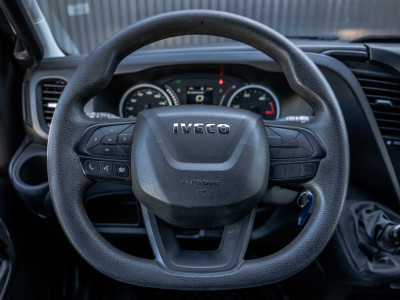 Iveco Daily **35S14 | 140PK | L2H2 |Trekhaak 3.500 Kg | 3-Zits | Climatronic** foto 14