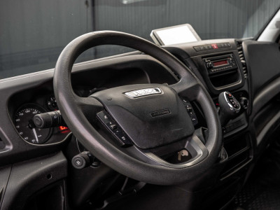 Iveco Daily 35S14 | Automaat | 3-Zits | Camera | Cruise | Airco | Trekhaak foto 11