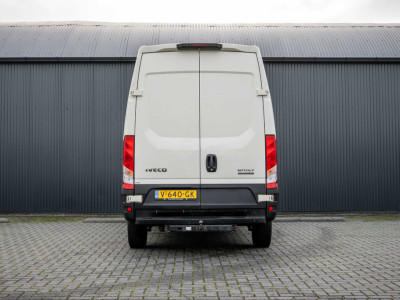 Iveco Daily 35S14 | Automaat | 3-Zits | Camera | Cruise | Airco | Trekhaak foto 8