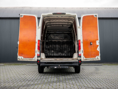 Iveco Daily 35S14 | Automaat | 3-Zits | Camera | Cruise | Airco | Trekhaak foto 9